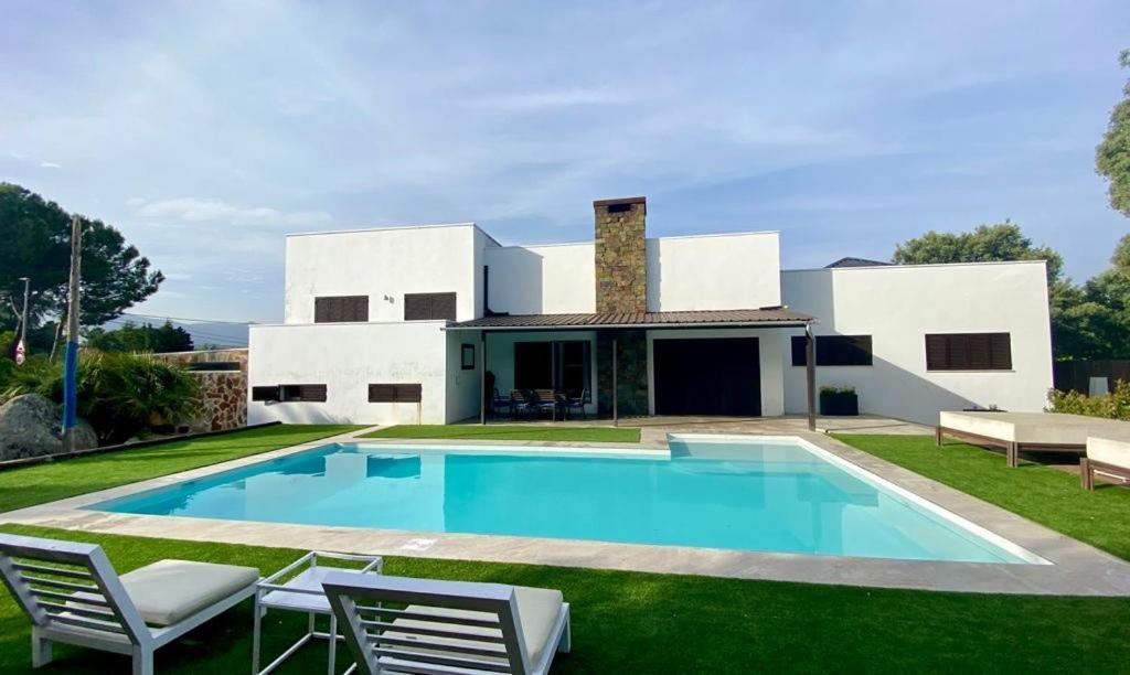 Villa La Roca Madrid Guadarrama Bagian luar foto